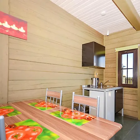Apartment Stunning In Darlowo With Wifi